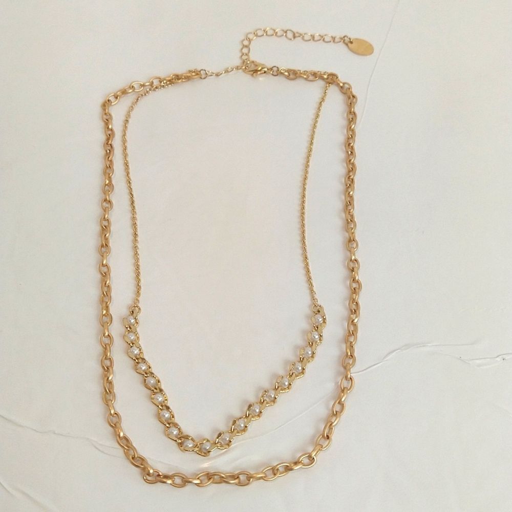 Claire's 2 Chain Pearl and brushed gold chain necklace